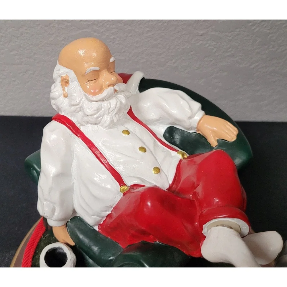 2002 Gemmy Animated Musical Relaxing Santa Figure - Read